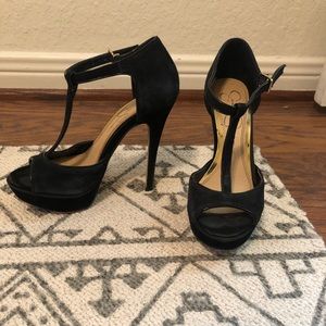 Jessica Simpson heels